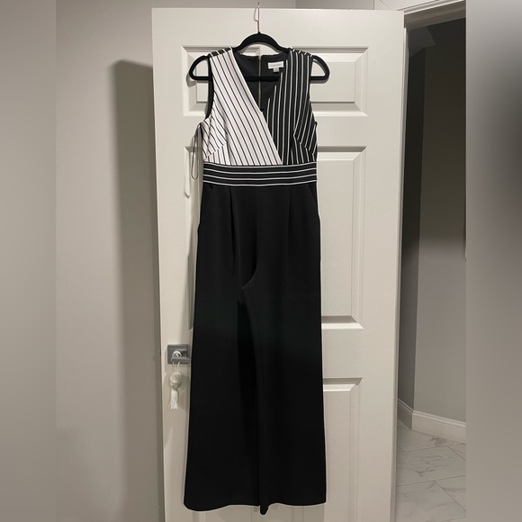 Cambien Klein size 6- 8 Romper pant suit - Picture 3 of 4